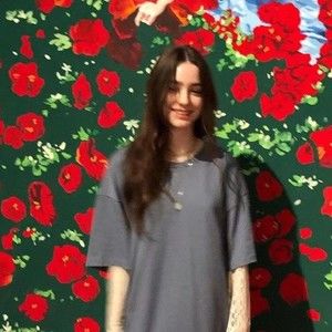 Meet your Posher, Avera